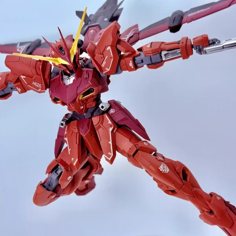 MG RGX-00 1/100 Weiß & Rot Tes – Model Kit Code Geass Bewertung und Preis